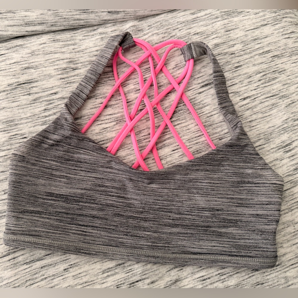 Lululemon sports bra